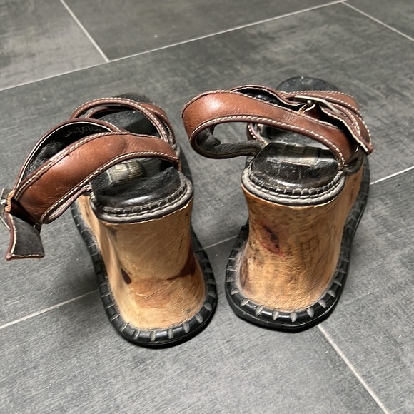 London Underground 90s Vintage Hibiscus Wooden Platform Wedges in Brown Size 8 - Picture 4 of 6